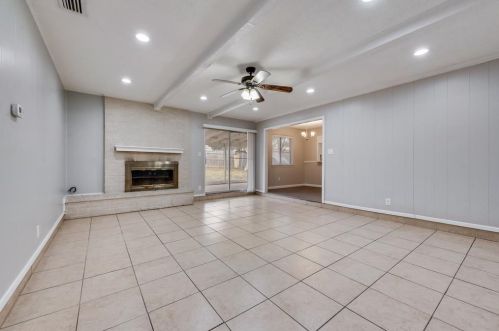 1917 Tracey Cir, Irving TX  75060-6946 exterior