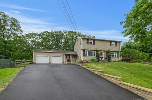 35 Merriman Cir, Southington, CT 06489-2237