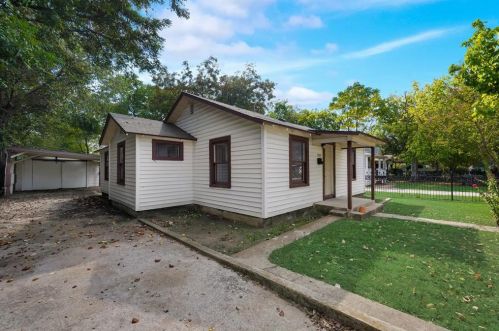 3920 4th St, Fort Worth TX  76107-2016 exterior