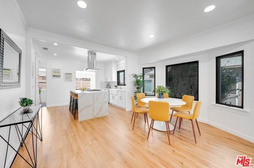 1350 Carlton Dr, Glendale CA  91205-1421 exterior