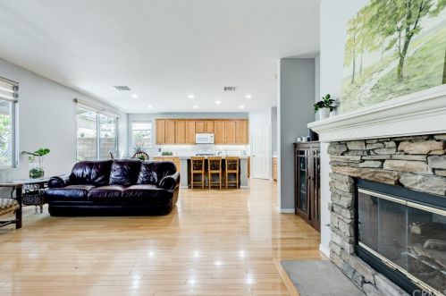 730 Halliday St, Anaheim CA  92804-3129 exterior