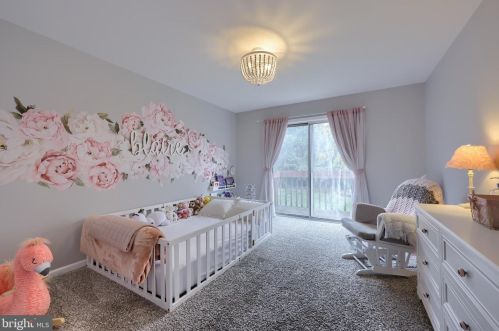 230 Parklawn Ct, Lancaster PA  17601-2660 exterior