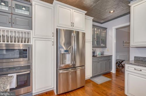 874 Pheasant Hill Rd, Summit Point WV  25446-3634 exterior