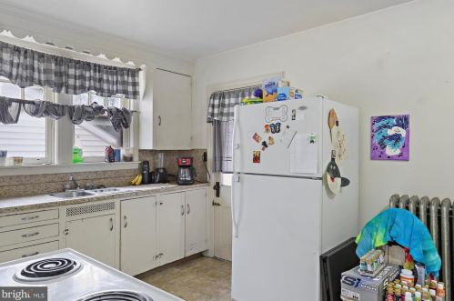 216 Carlisle St, Hanover PA 17331-2448 exterior