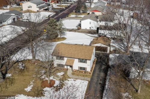 1253 Halper Way, Saint Paul MN  55110-2205 exterior