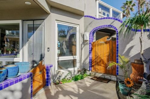1475 Neptune Ave, Encinitas, CA 92024-1434
