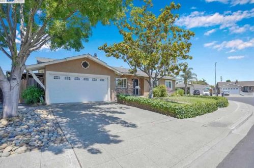 8449 Longford Way, Pleasanton, CA 94568-1233