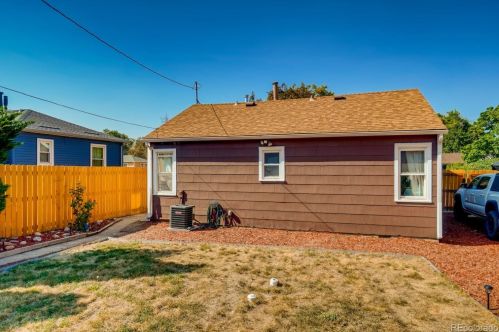 2820 Park Pl, Denver CO  80219-1629 exterior