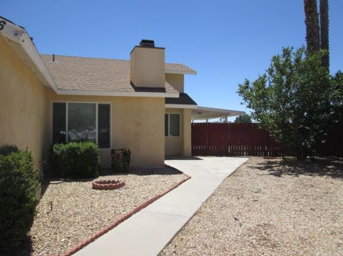 1706 The Willows Rd, San Jacinto, CA 92583-6327
