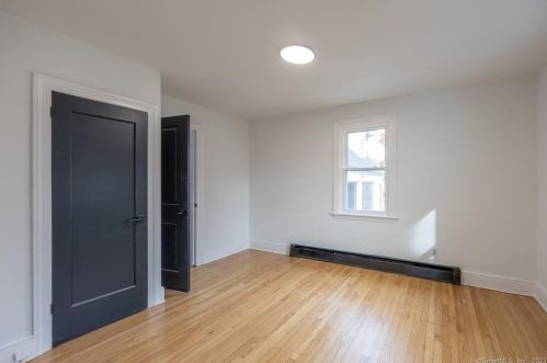 171 Torringford St, Torrington CT  06790-4129 exterior