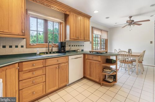 14032 Cricket Ln, Silver Spring MD 20904-5918 exterior