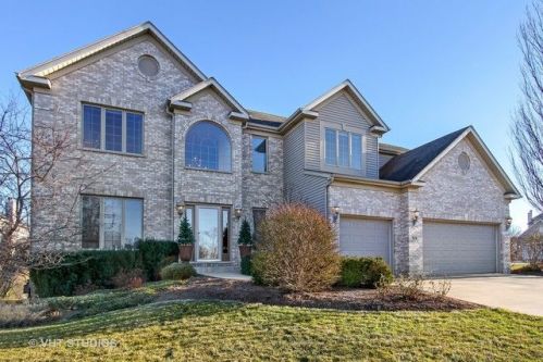 924 Woodland Dr, Antioch, IL 60002-2738