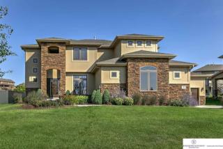 19828 Gertrude St, Gretna, NE 68028-6961