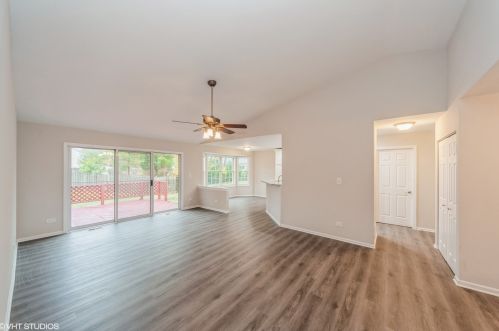 745 Highgoal Dr, Wheeling, IL 60090-5957