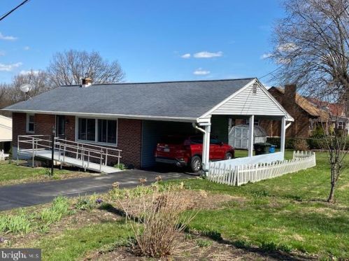 701 Harper Ave, Lancaster, PA 17601-1200