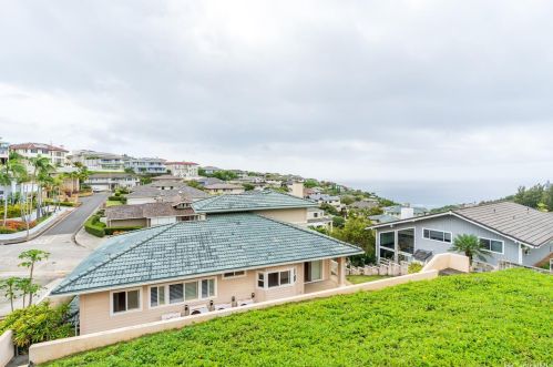 2130 Okoa St, Honolulu HI  96821-2644 exterior