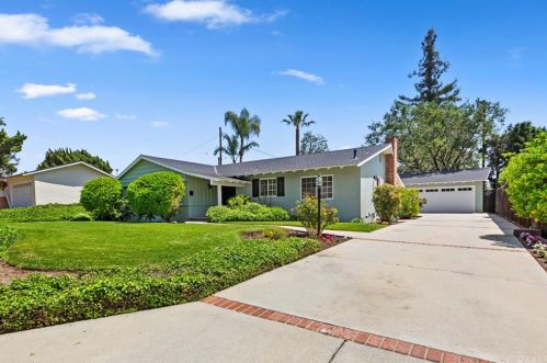 116 Roundup Rd, Glendora, CA 91741-3840