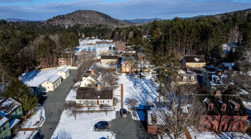 85 Dartmouth College Hwy, Lyme, NH 03768-3204