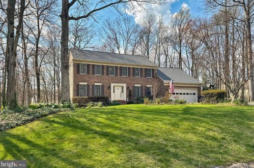 12466 Cavalier Dr, Woodbridge, VA 22192-3314