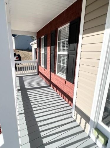 1417 Stream Walk Dr, Loganville, GA 30052-6814