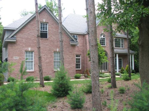 3907 Terry Ave, Bull Valley, IL 60014-3865