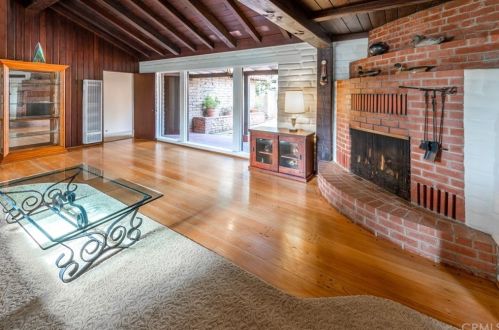 1701 Ruhland Ave, Manhattan Beach, CA 90266-7131
