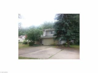 5656 Frederick Dr, Concord Township, OH 44060-1907