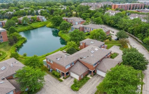 524 Milford Rd, Bannockburn IL  60015-4344 exterior