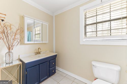 90 Cumberland Dr, Rex GA 30273-1800 exterior