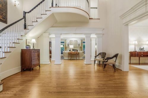 8440 Lazy Oaks Ct, Atlanta, GA 30350-3532