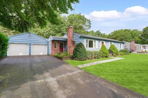130 Pheasant Run Rd, Southington, CT 06489-4350
