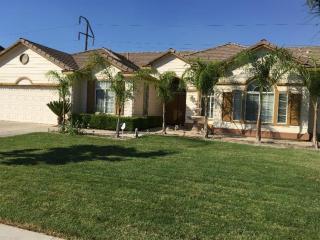 664 Muir Ave, Navelencia, CA 93654-8822