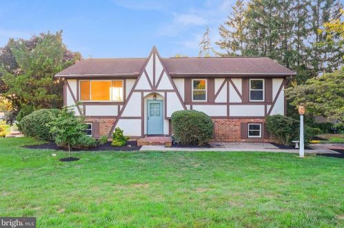 1010 Devonshire Rd, Lancaster PA  17601-1610 exterior