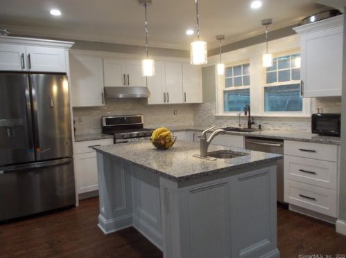 146 Emmett Ave, Derby CT  06418-1232 exterior