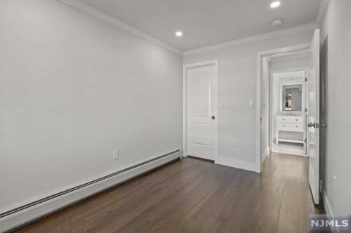 242 Williams Ave, Hasbrouck Heights NJ  07604-2127 exterior
