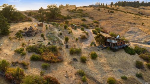 7200 Third Gate Rd, Willits, CA 95490-9589