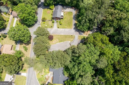 2916 Handy Dr, Atlanta GA  30318-7239 exterior