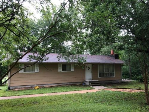 260 Pine St, Trenton, GA 30752-2130