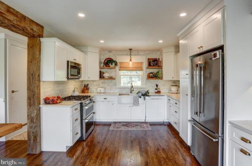 1220 Country Club Dr, Lancaster PA  17601-5208 exterior