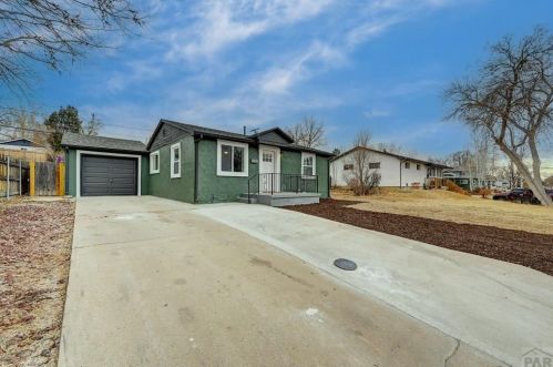 518 Collins Ave, Pueblo, CO 81005-1307