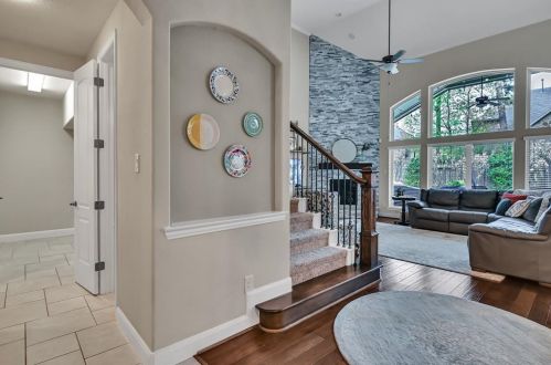 2406 Belton Shores Dr, Conroe TX  77304-4582 exterior