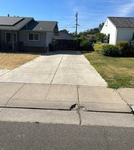 1825 Michigan Ave, Stockton, CA 95204-4232