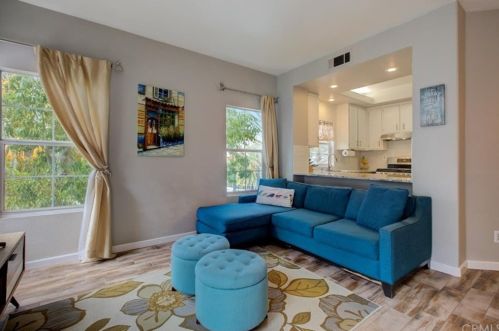 8008 Venice Way, Anaheim, CA 92808-2422