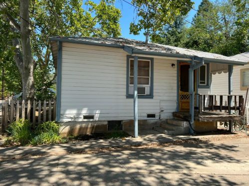 306 Coloma St, Folsom, CA 95630-2669