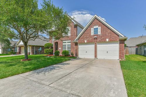 3805 Maple Leaf Cir, Morgans Point, TX 77571-4494