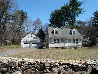 394 Rowayton Ave, Norwalk, CT 06854-3318