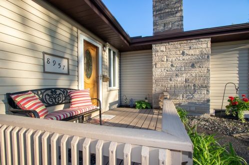 8957 Cottage Grove Ave, Hammond, IN 46322-2118