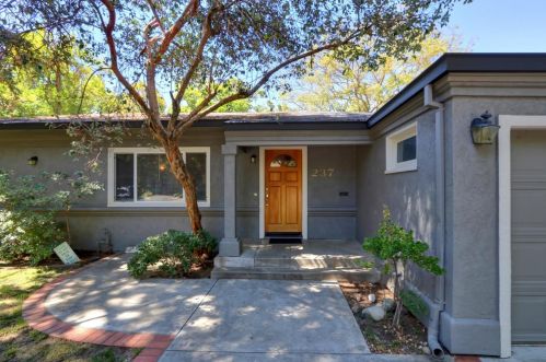 237 Rice Ln, Davis, CA 95616-4611