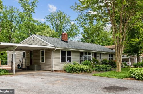 1457 Grandview Rd, Arnold, MD 21012-2440