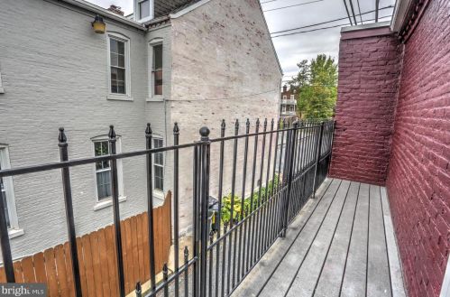 241 Cherry St, Lancaster PA  17602-2725 exterior